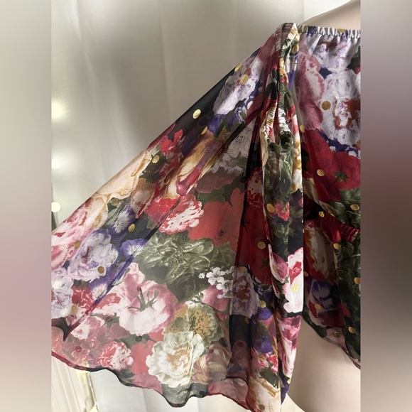 Express Red Floral Off-Shoulder Blouse - Picture 4 of 10